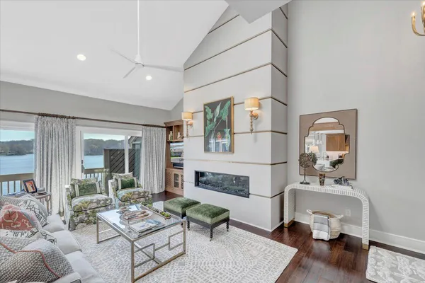 $680,000 | 835 Gangplank Road, Unit 113, Moneta, VA 24121