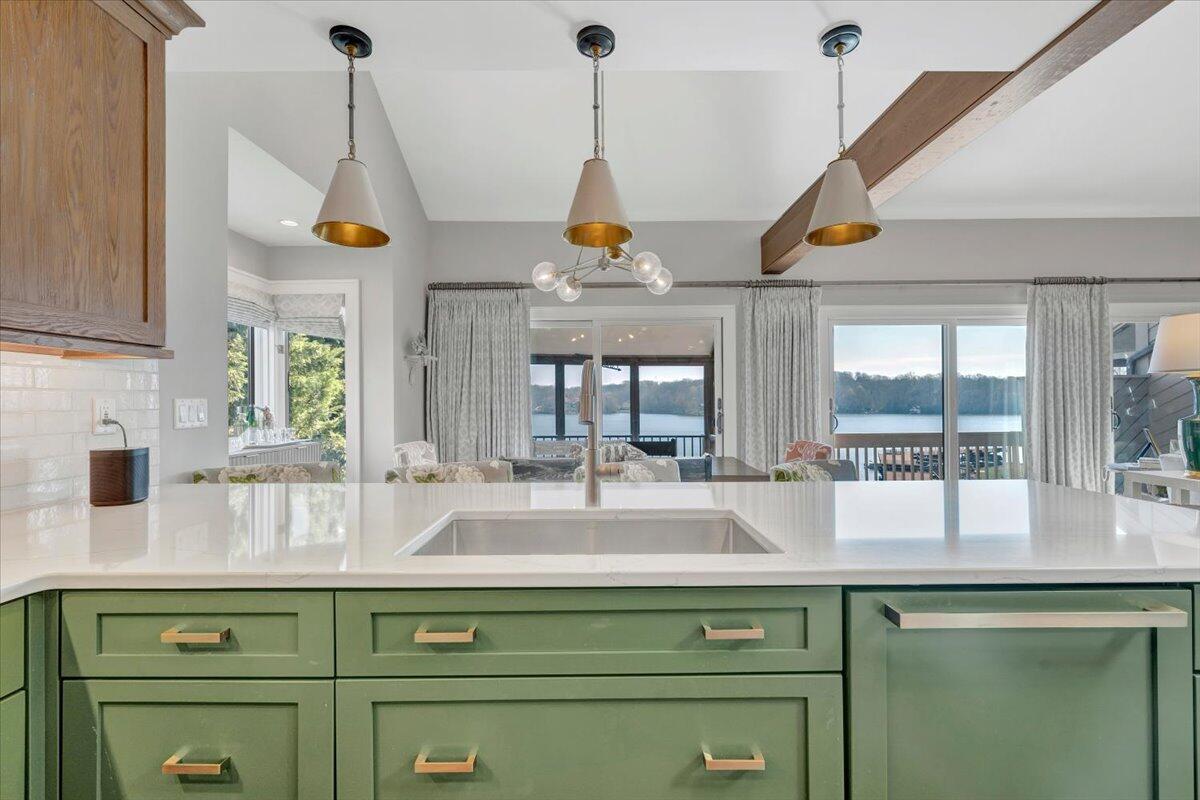 835 Gangplank Road, Unit 113 Moneta, VA 24121 - Photo 27 of 108 Kitchen