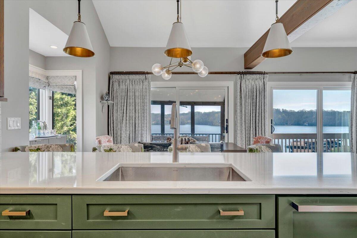 835 Gangplank Road, Unit 113 Moneta, VA 24121 - Photo 28 of 108 Kitchen