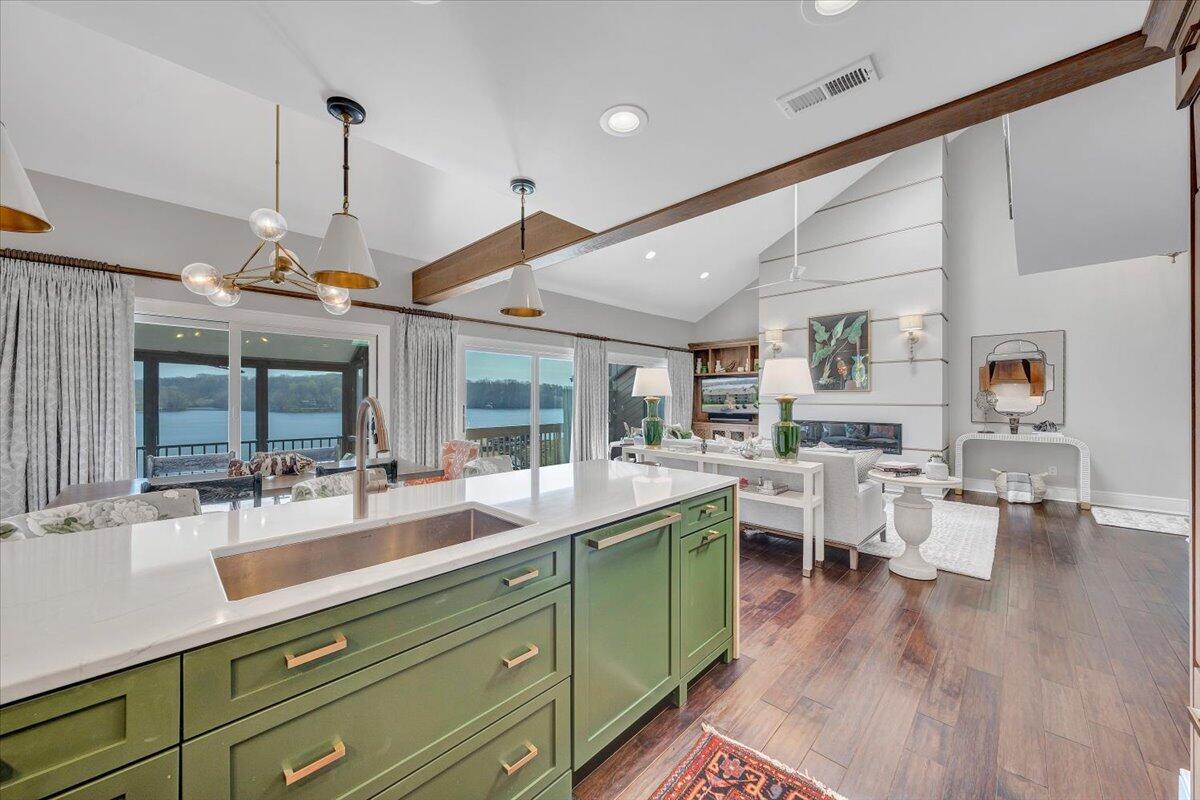 835 Gangplank Road, Unit 113 Moneta, VA 24121 - Photo 29 of 108 Kitchen