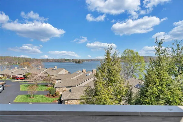 $680,000 | 835 Gangplank Road, Unit 113, Moneta, VA 24121