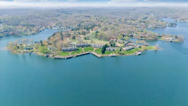 $680,000 | 835 Gangplank Road, Unit 113, Moneta, VA 24121