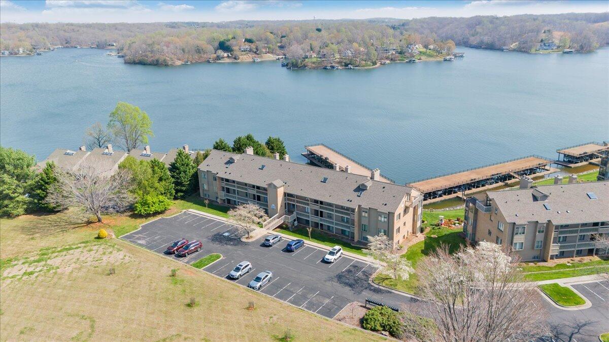 835 Gangplank Road, Unit 113 Moneta, VA 24121 - Photo 4 of 108 Gangplank