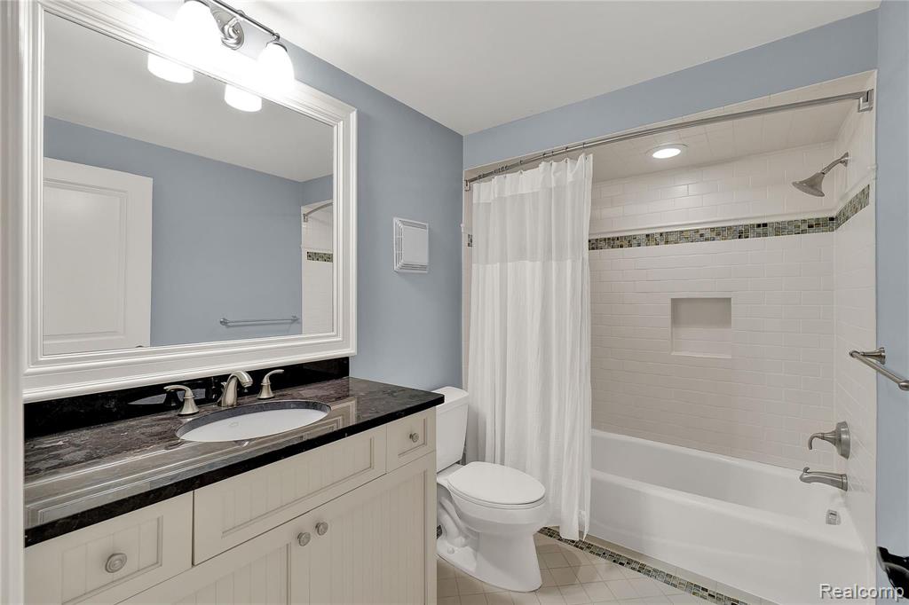 338 Baldwin Road Birmingham, MI 48009 - Photo 23 of 37