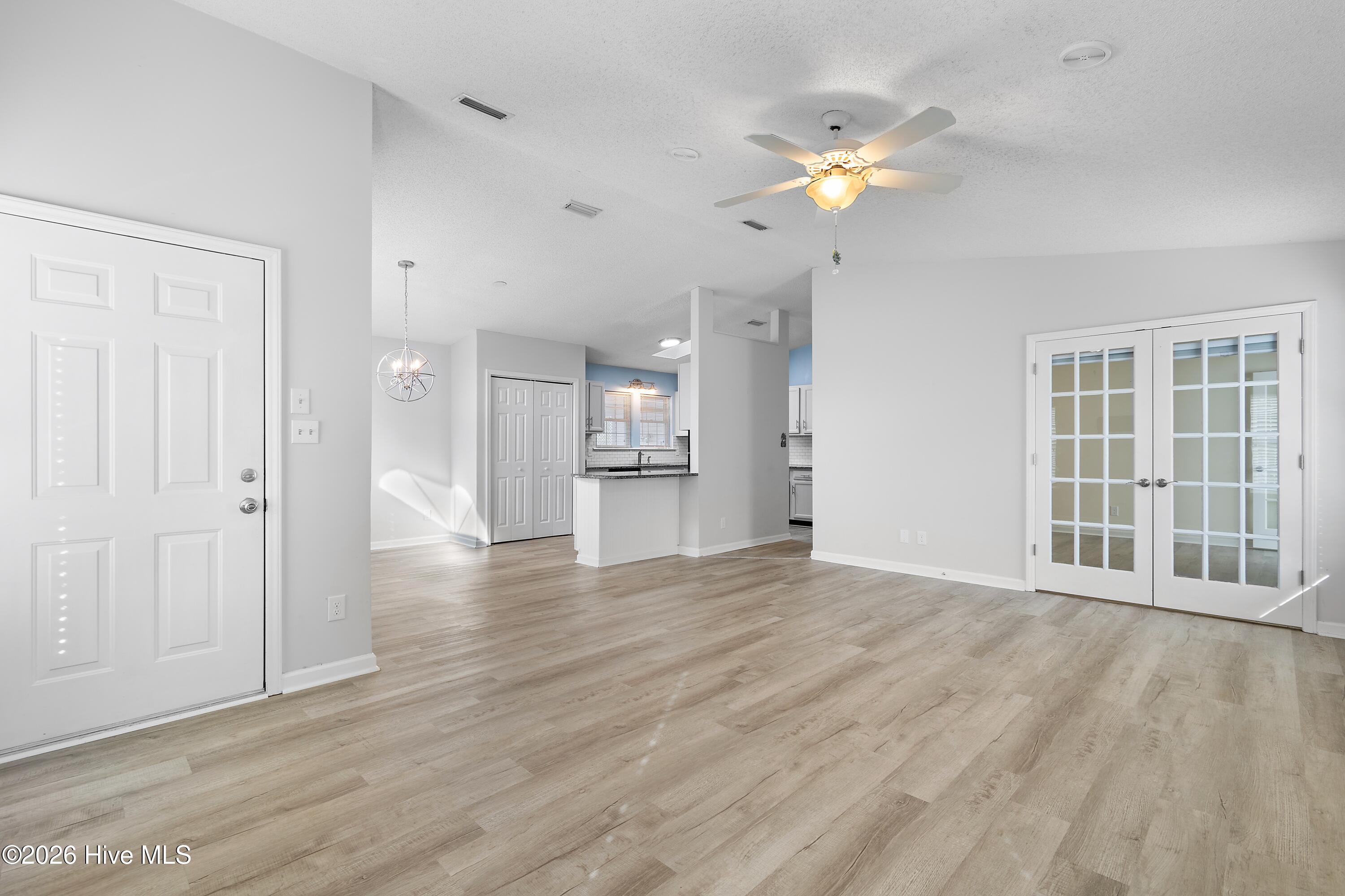 533 Leeward Way Calabash, NC 28467 - Photo 7 of 34 Living room