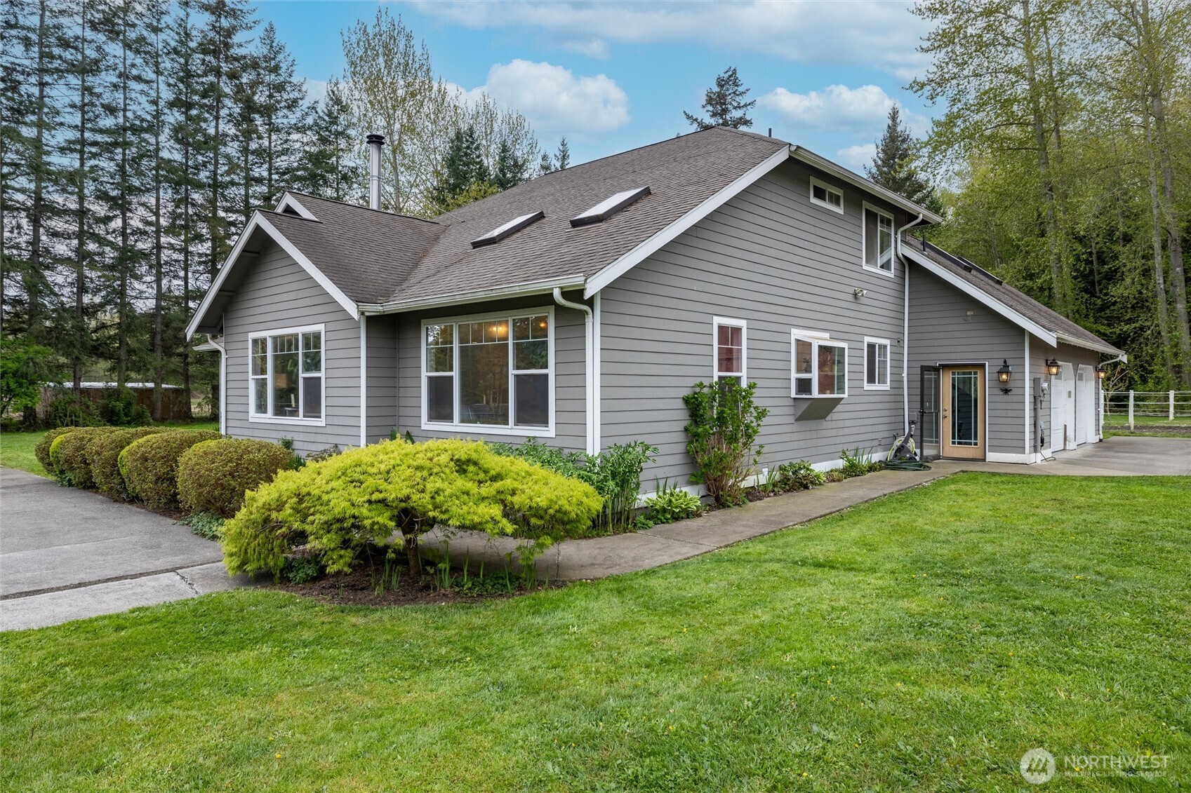 8163 Kickerville Road Blaine, WA 98230 - Photo 2 of 40