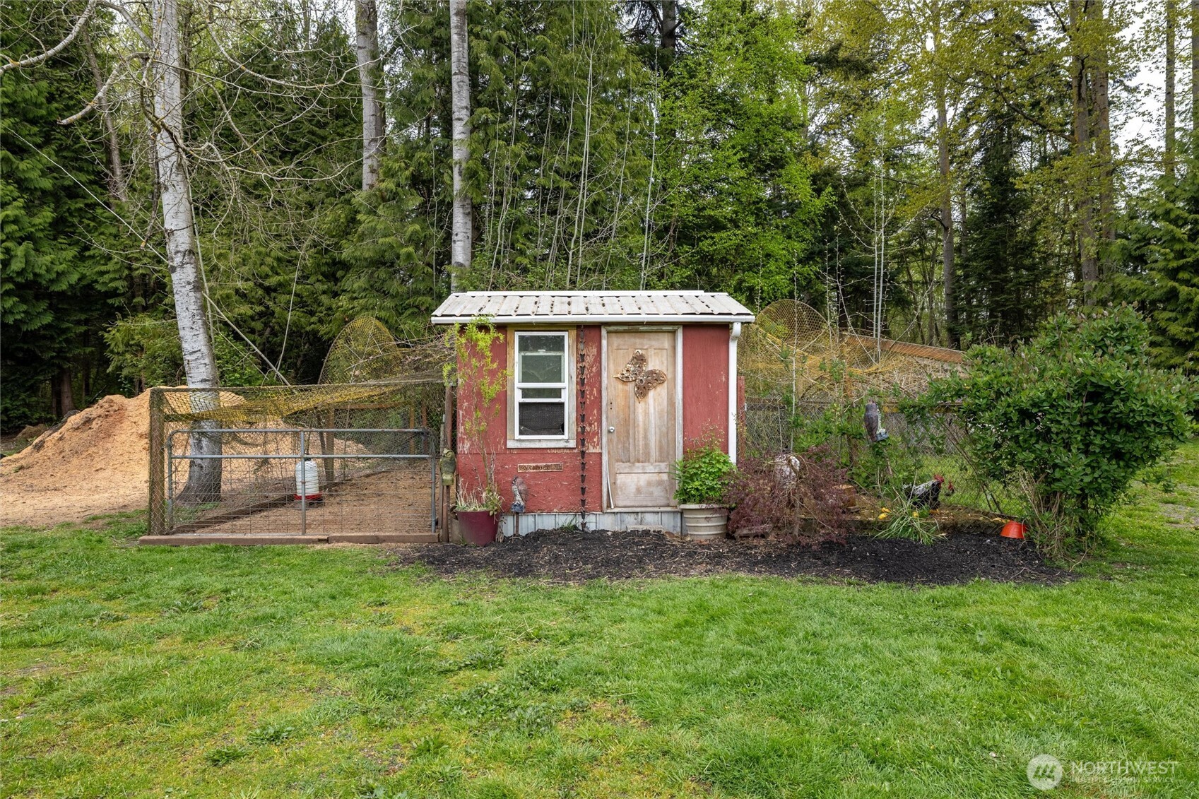 8163 Kickerville Road Blaine, WA 98230 - Photo 37 of 40