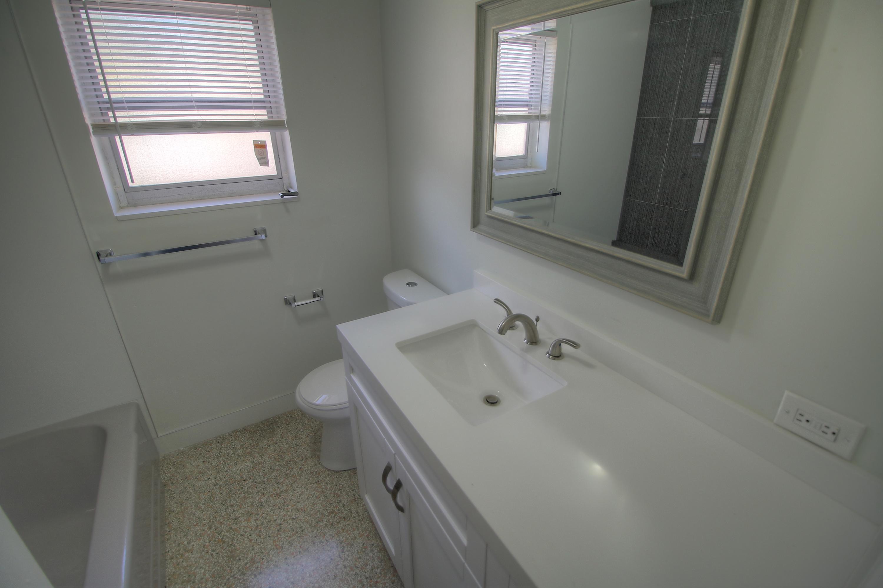 183 West 37th Street Riviera Beach, FL 33404 - Photo 17 of 33 Master Bathroom MLS