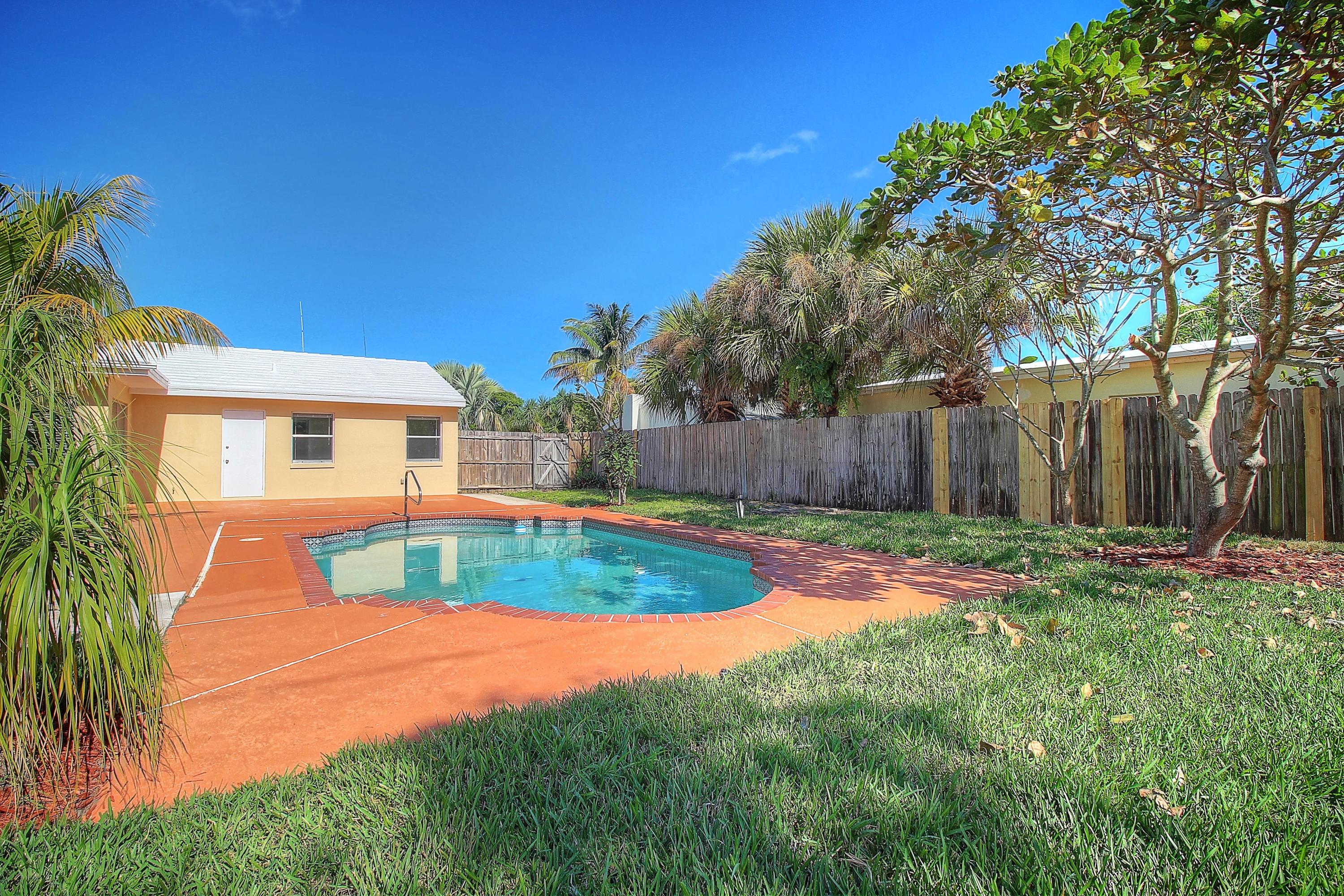 183 West 37th Street Riviera Beach, FL 33404 - Photo 26 of 33 House Back 3 MLS