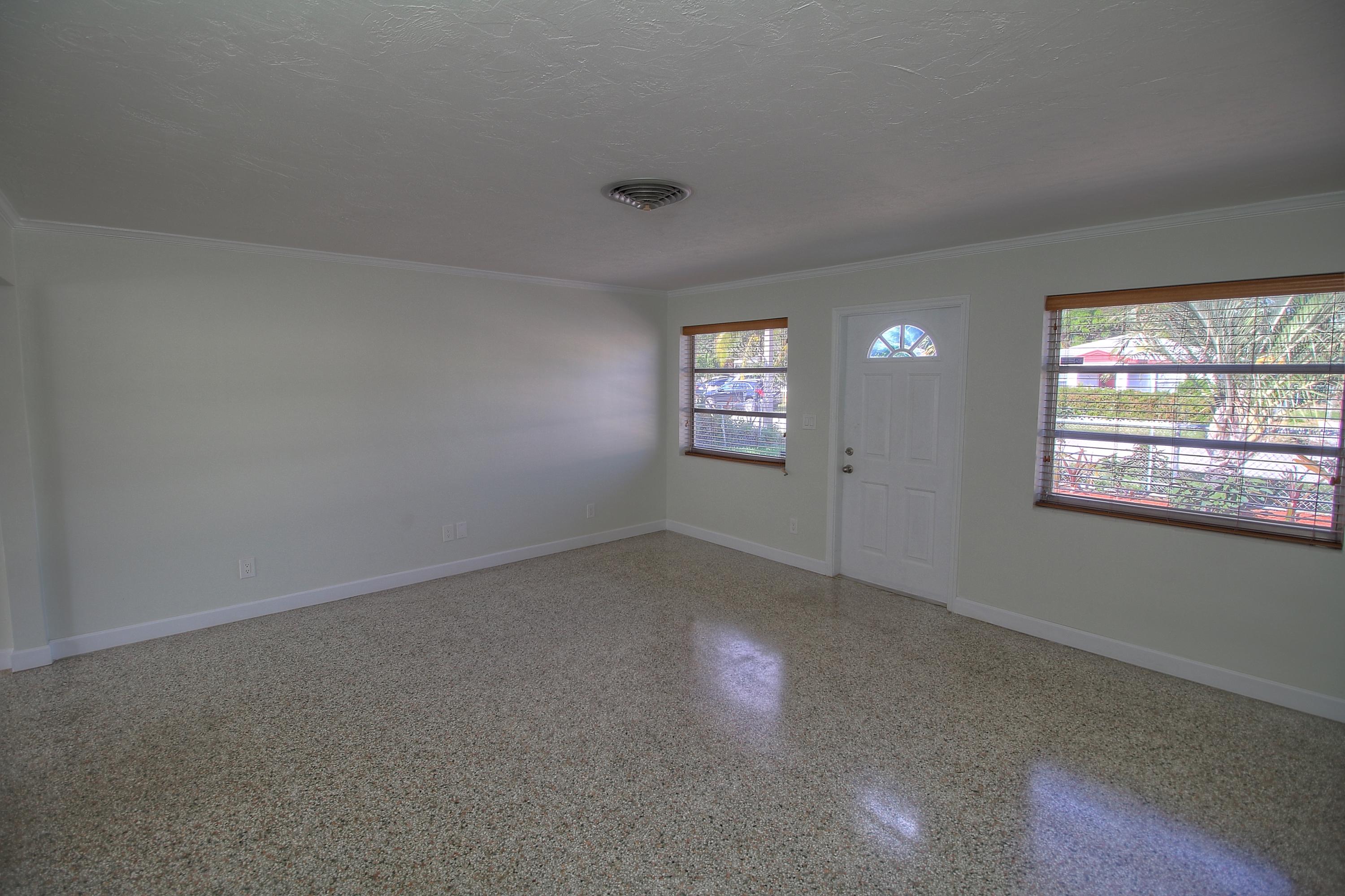 183 West 37th Street Riviera Beach, FL 33404 - Photo 6 of 33 Entrance 2 MLS