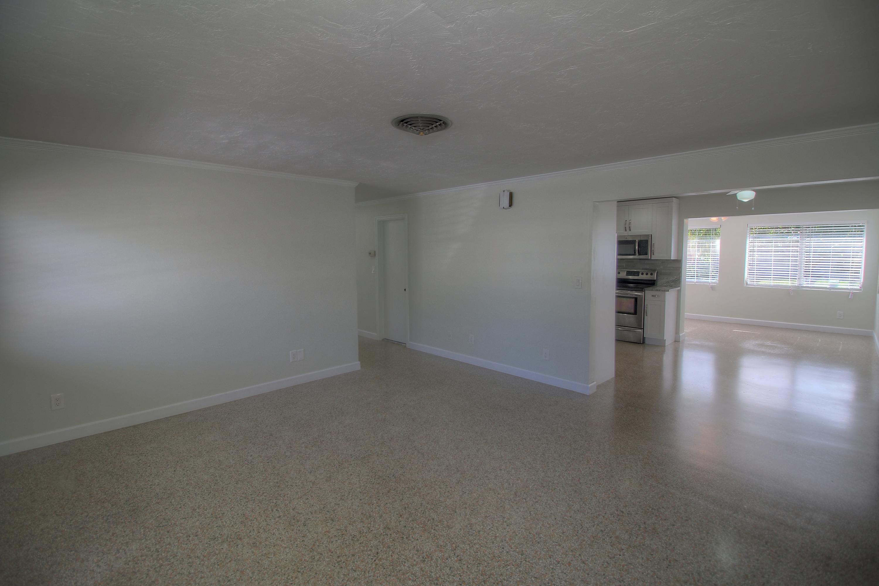 183 West 37th Street Riviera Beach, FL 33404 - Photo 8 of 33 Main Area MLS
