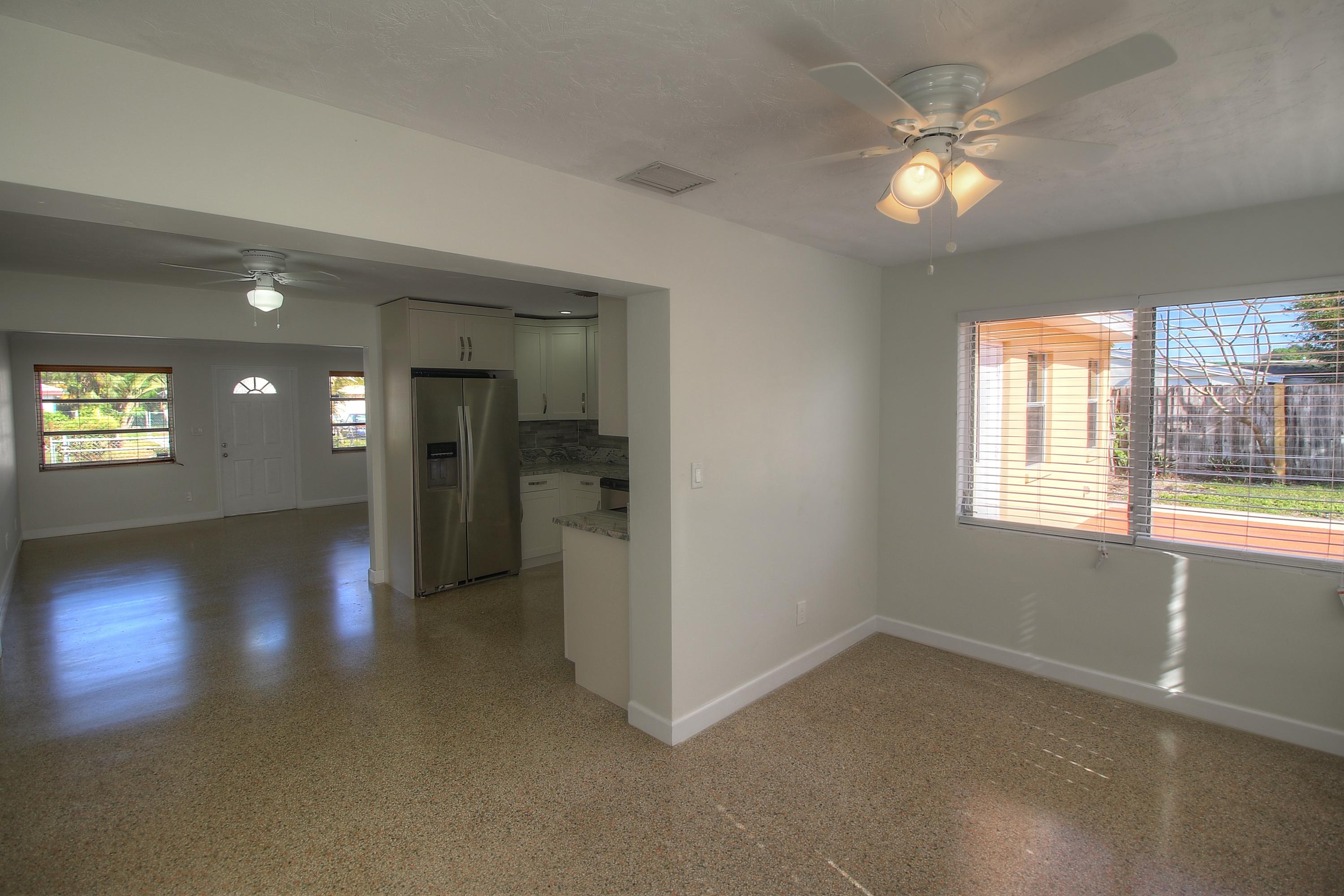 183 West 37th Street Riviera Beach, FL 33404 - Photo 9 of 33 Main Area 3 MLS