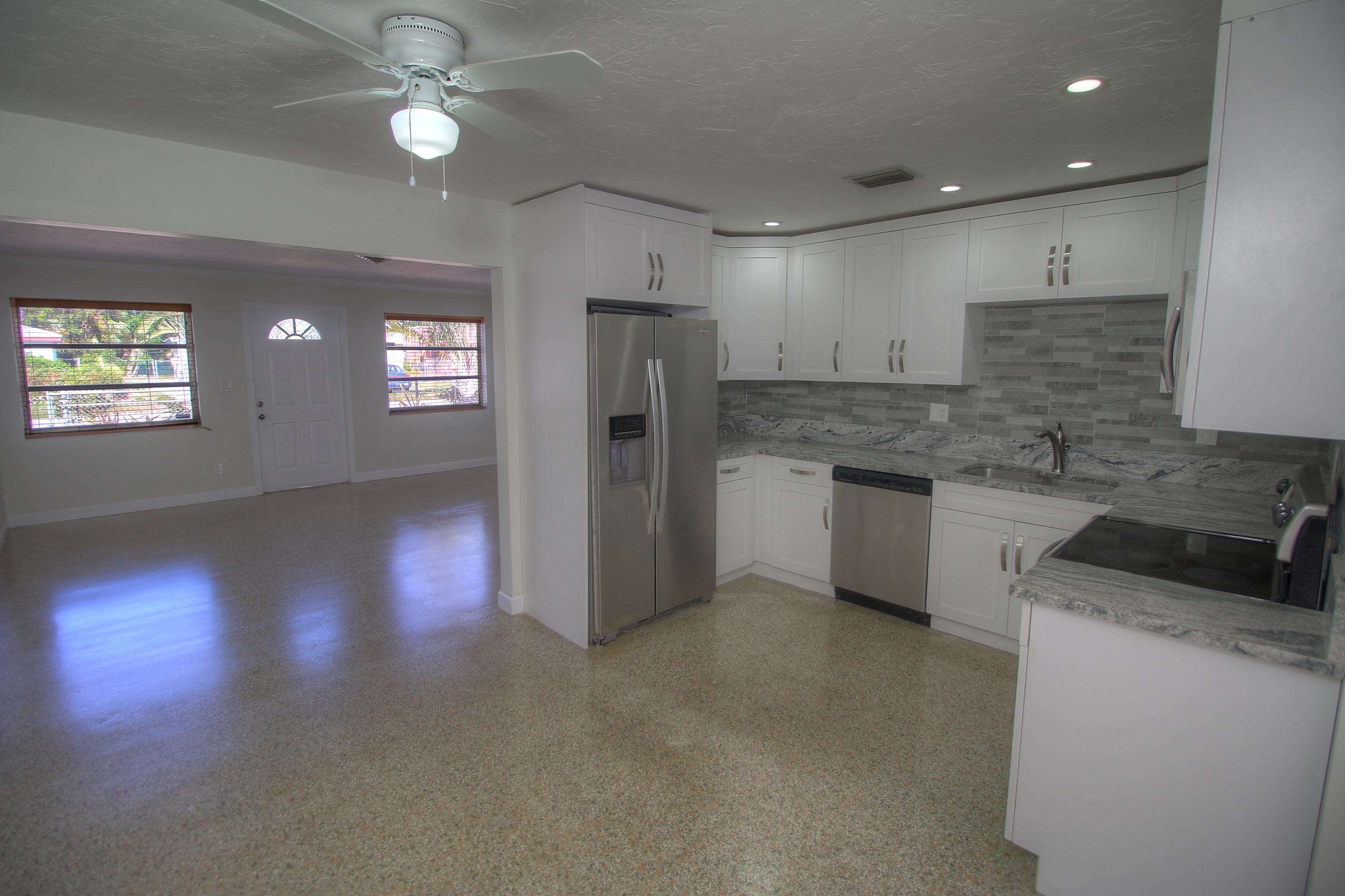 183 West 37th Street Riviera Beach, FL 33404 - Photo 10 of 33 Main Area 4 MLS
