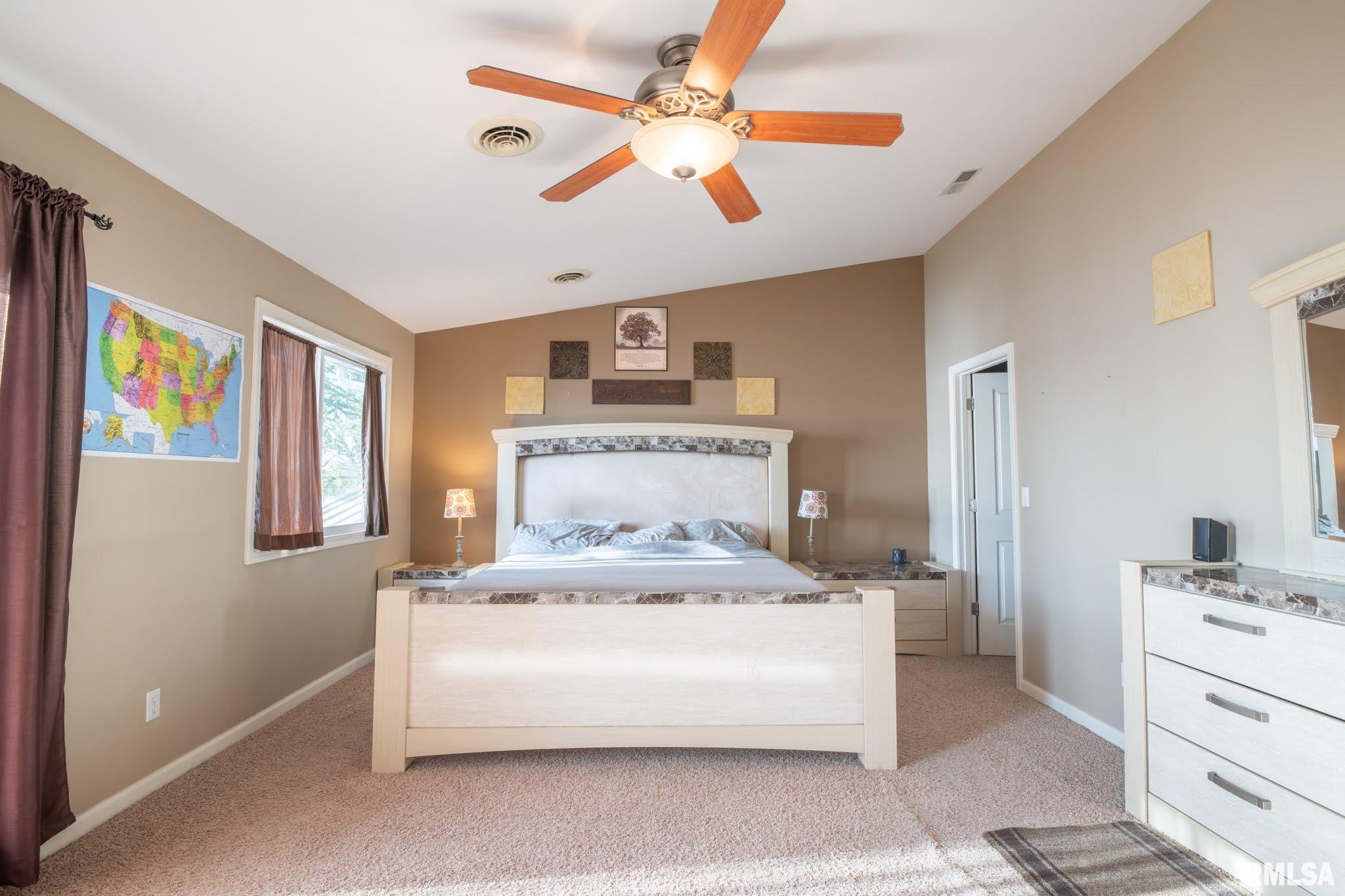 11900 North Riverview Road Chillicothe, IL 61523 - Photo 21 of 49 Gallery Image 21