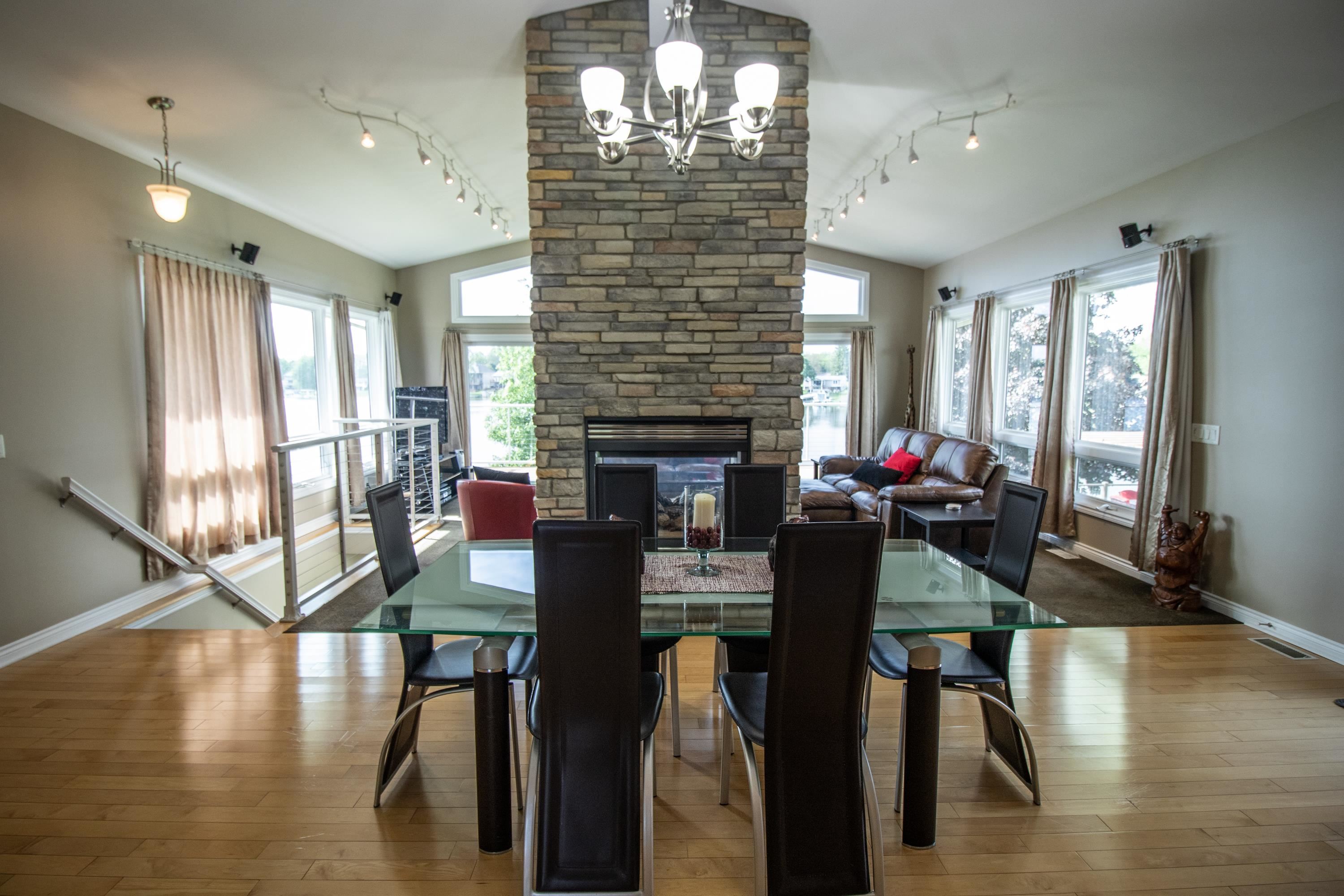 13496 South Horrell Road Fenton, MI 48430 - Photo 6 of 58 50175389-d7aca7cb-0d41-4950-87a1-9ddea805e0a6.JPG