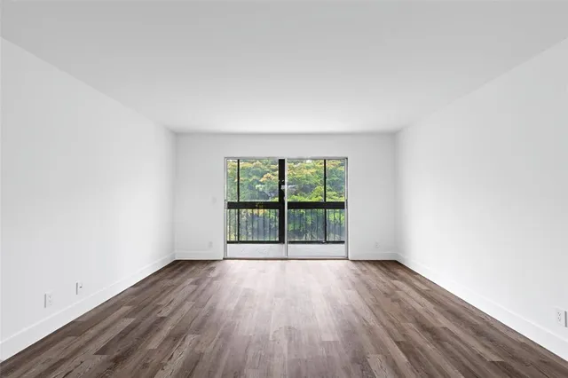 $2,500 | 7301 Amberly Lane, Unit 403, Delray Beach, FL 33446