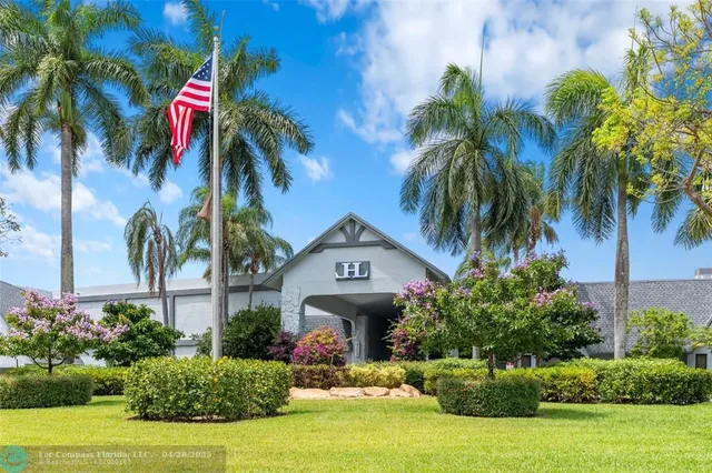 $2,500 | 7301 Amberly Lane, Unit 403, Delray Beach, FL 33446