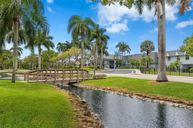 $2,500 | 7301 Amberly Lane, Unit 403, Delray Beach, FL 33446