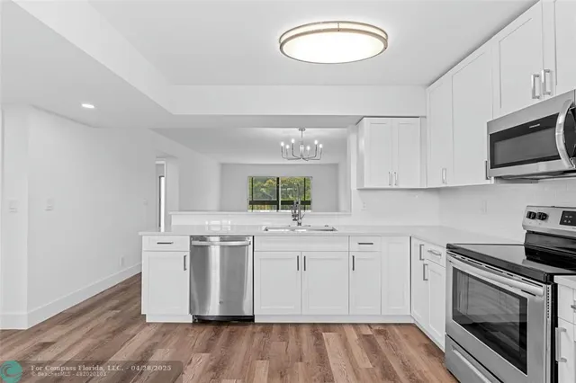 $2,500 | 7301 Amberly Lane, Unit 403, Delray Beach, FL 33446