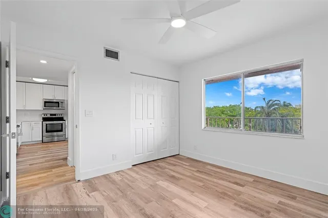 $2,500 | 7301 Amberly Lane, Unit 403, Delray Beach, FL 33446