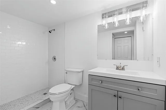 $2,500 | 7301 Amberly Lane, Unit 403, Delray Beach, FL 33446
