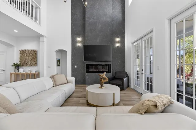 a front view of house with yard