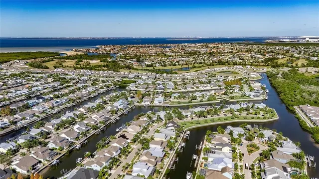 $1,225,000 | 415 Islebay Drive, Apollo Beach, FL 33572