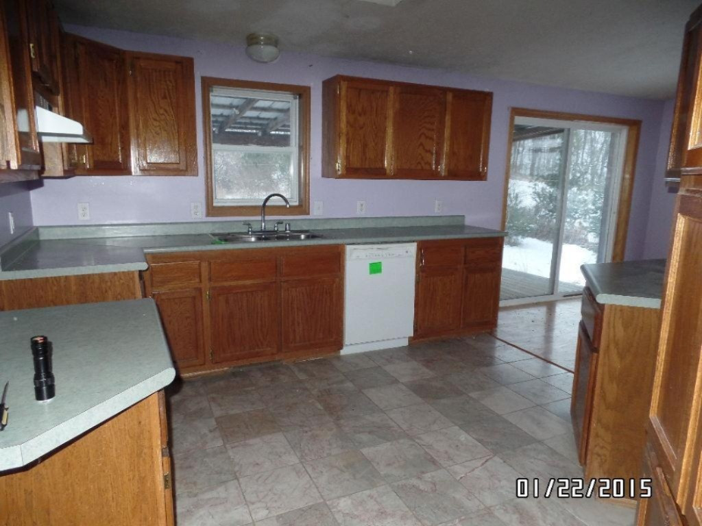 6649 South Clark Road Nashville, MI 49073 - Photo 7 of 13 SAM_1022