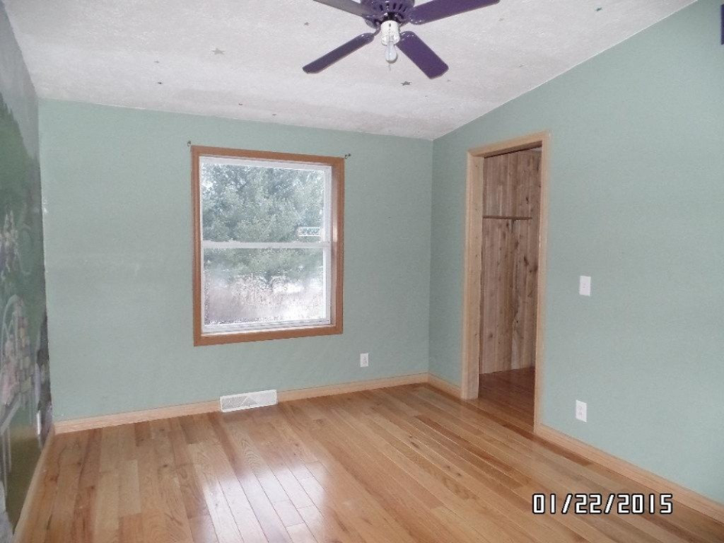 6649 South Clark Road Nashville, MI 49073 - Photo 9 of 13 SAM_1013