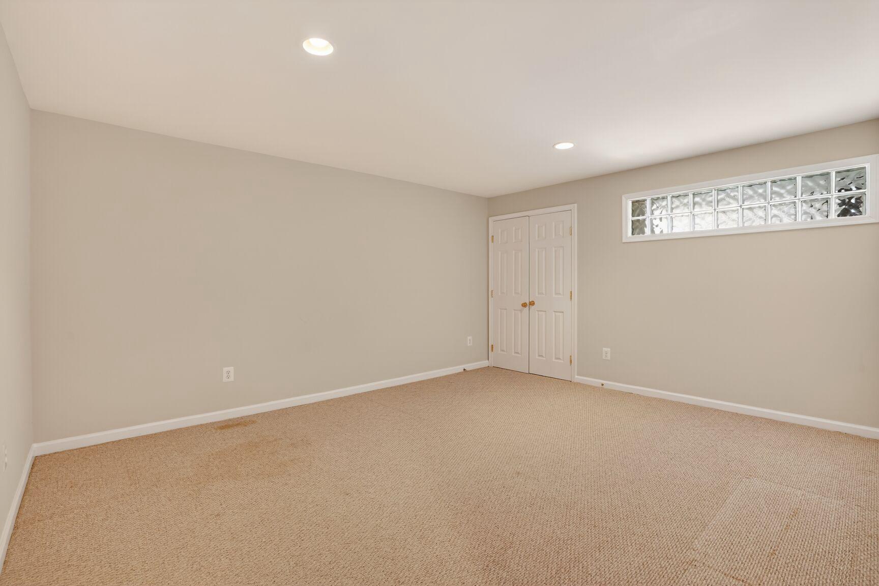 25845 Spring Farm Circle Chantilly, VA 20152 - Photo 46 of 57 Lower level office.