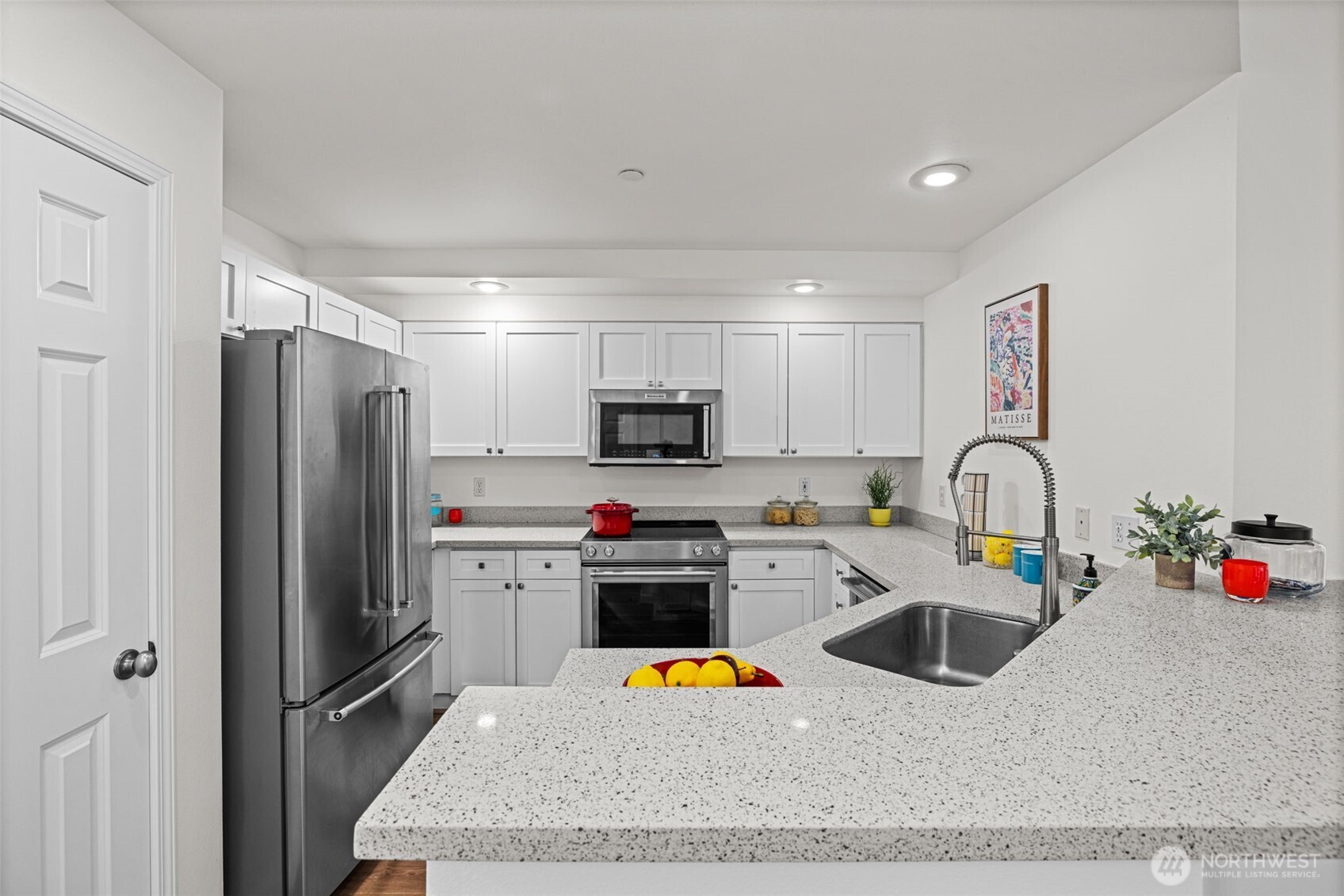 404 228th Street Southwest, Unit E101 Bothell, WA 98021 - Photo 11 of 32