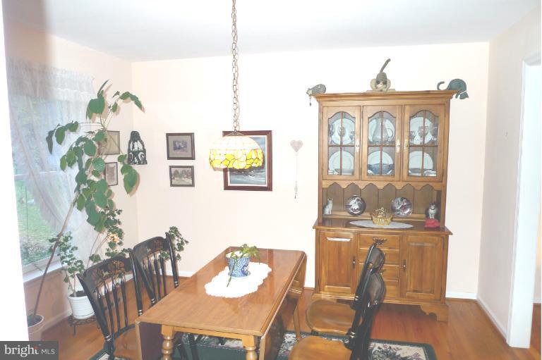 10609 Old Barn Road New Market, MD 21774 - Photo 9 of 30 Dining Room
