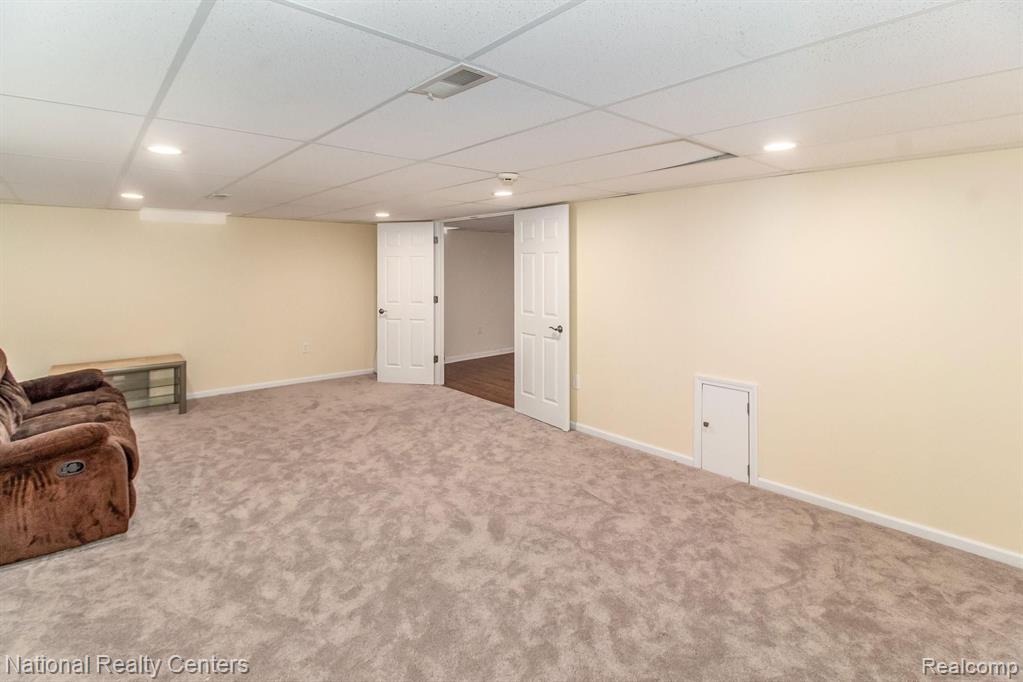 2871 Santia Road Troy, MI 48085 - Photo 34 of 35
