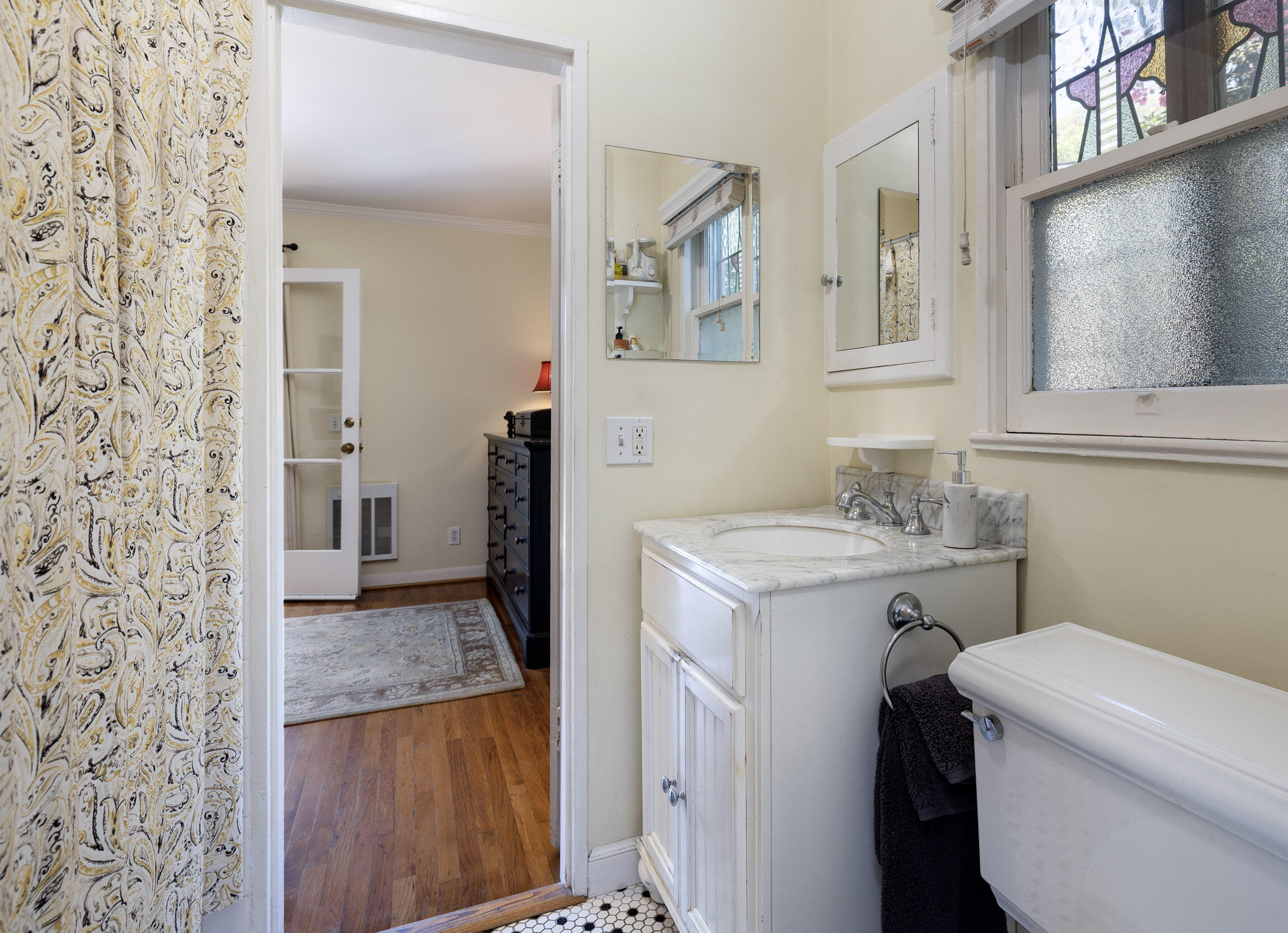 3892 Fairfax Road Santa Barbara, CA 93110 - Photo 12 of 27 Bathroom