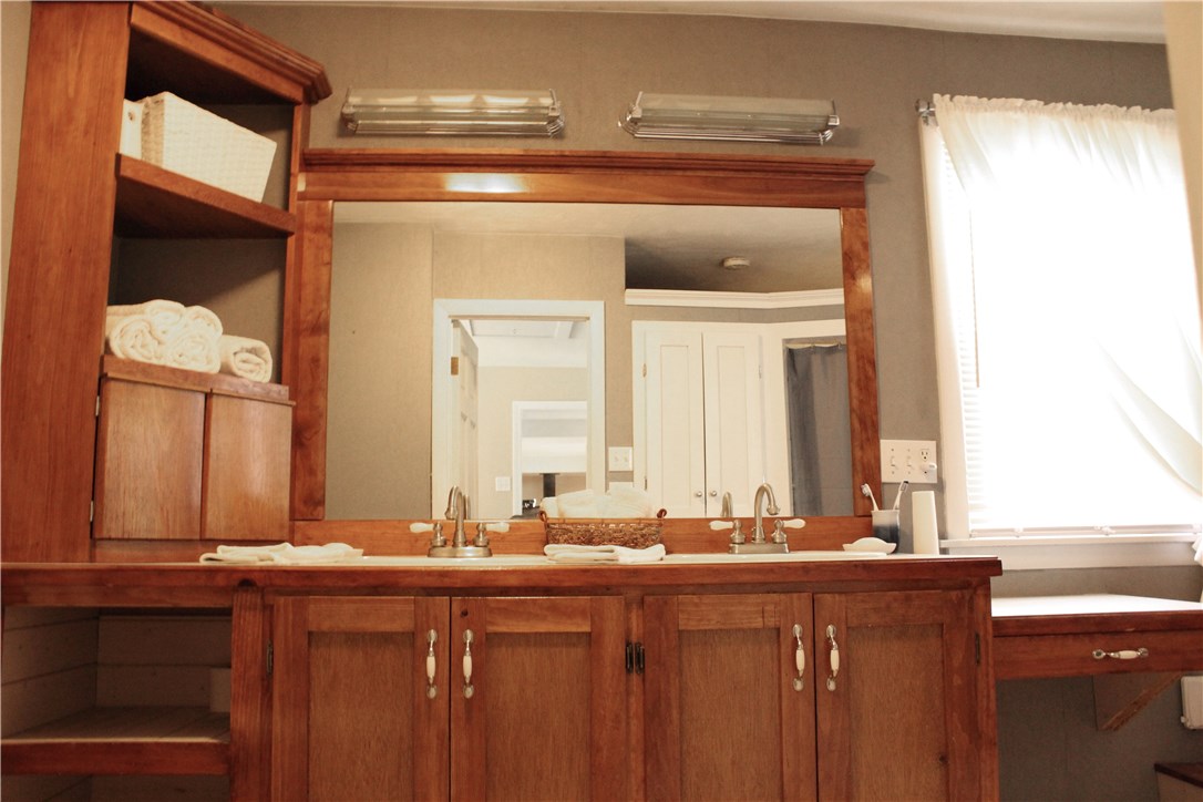 261 Harkney Hill Road Coventry, RI 02816 - Photo 5 of 19 Bathroom