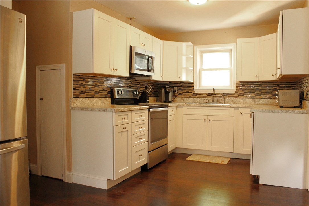 261 Harkney Hill Road Coventry, RI 02816 - Photo 6 of 19 Kitchen