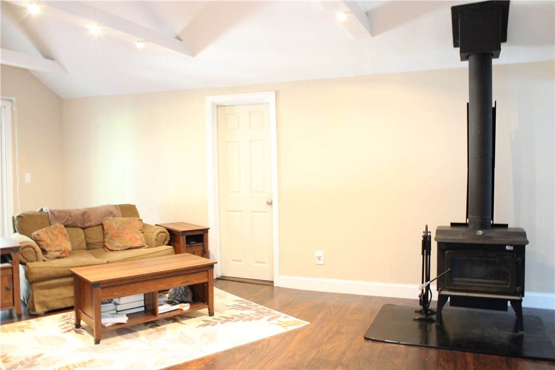 261 Harkney Hill Road Coventry, RI 02816 - Photo 9 of 19 Living Room