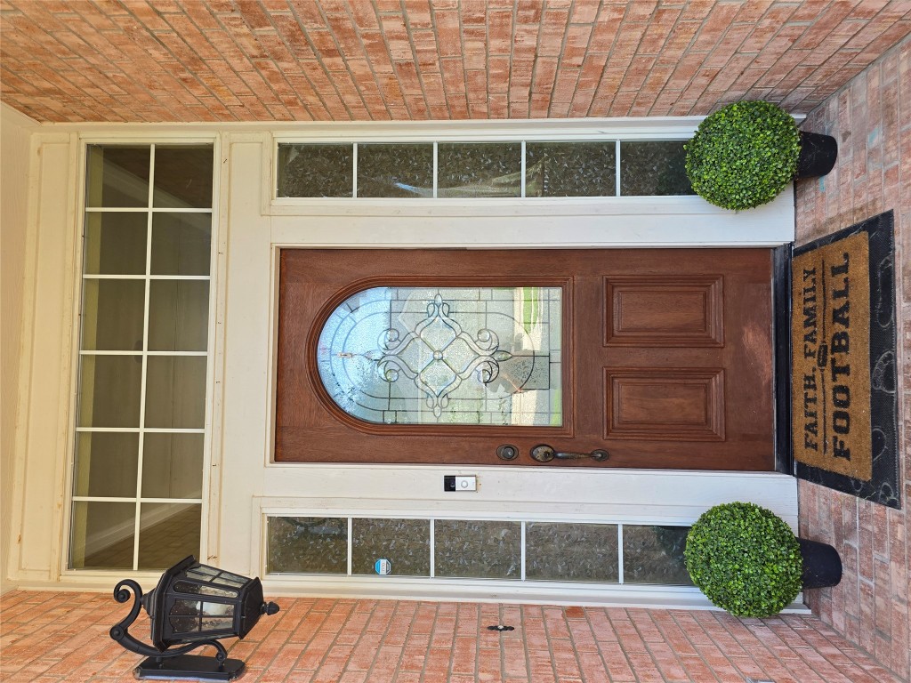2216 Shark Loop Round Rock, TX 78664 - Photo 2 of 27 a front view of a house with garden