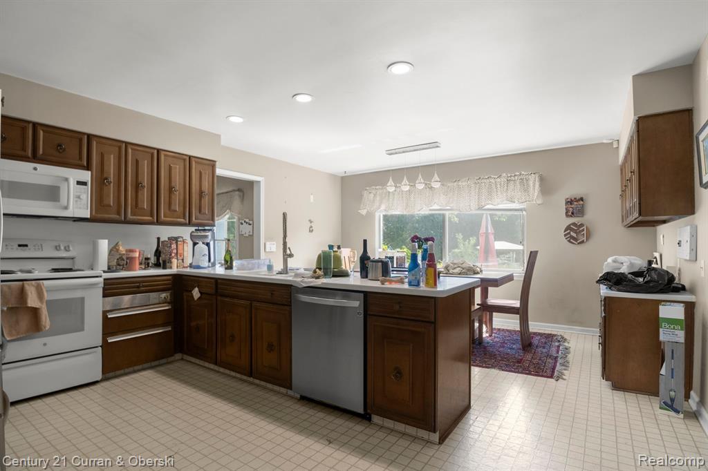 1863 Squirrel Road Bloomfield Hills, MI 48304 - Photo 28 of 78 Gallery Image 28
