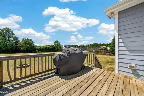 $715,000 | 4900 Sunset Stream Drive, Fuquay-Varina, NC 27526