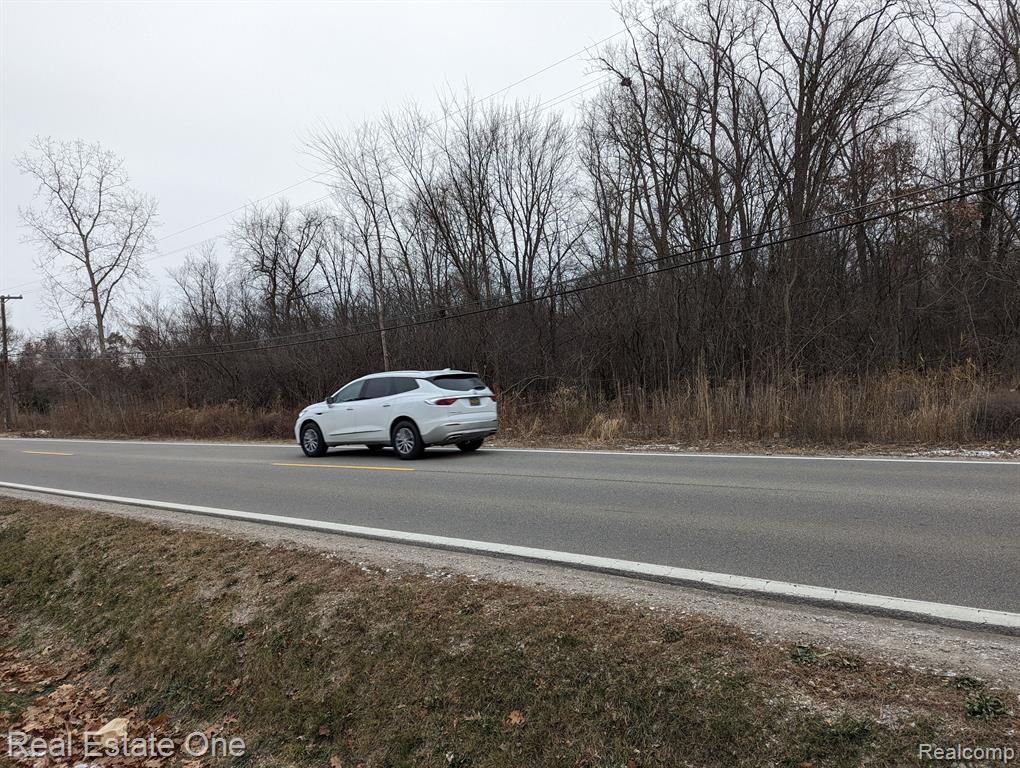 11261 21 Mile Road Utica, MI 48317 - Photo 2 of 3