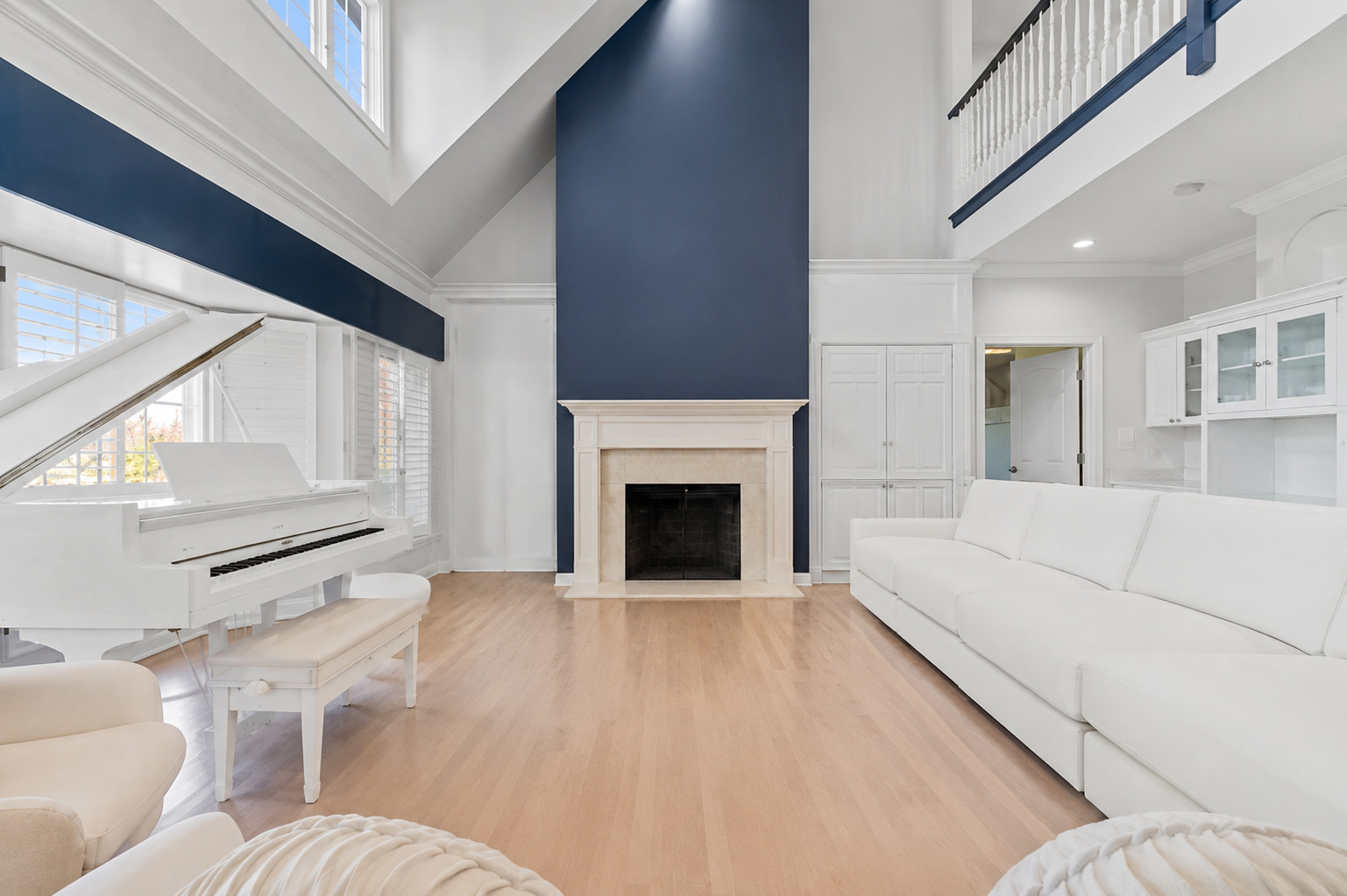 406 Kenmare Drive Burr Ridge, IL 60527 - Photo 11 of 27 a living room with furniture and a fireplace