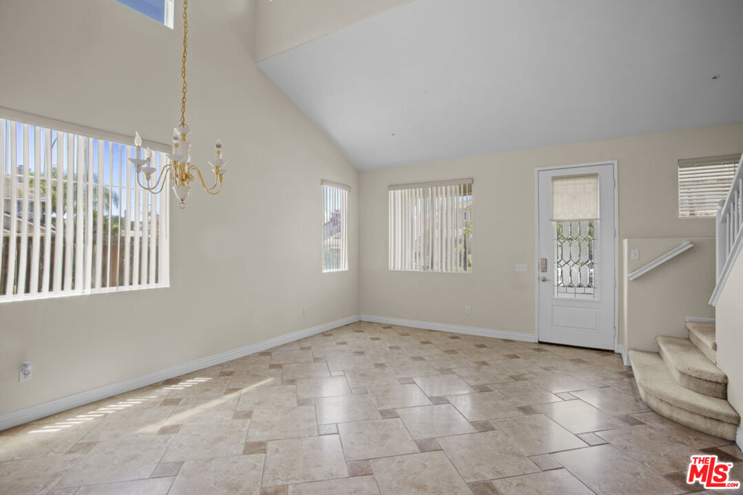 5972 Kendrick Drive Riverside, CA 92507 - Photo 12 of 50 Gallery Image 12