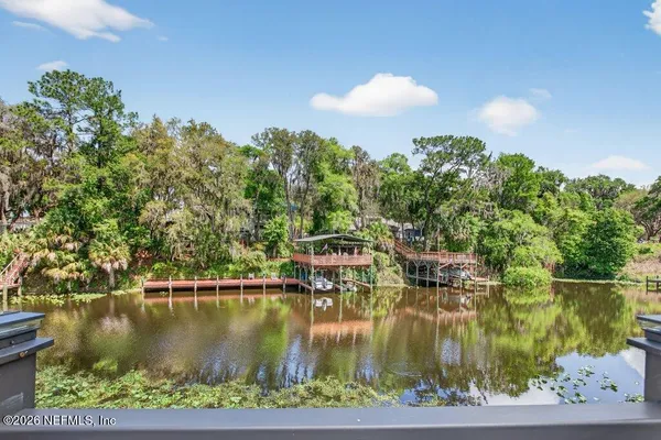 $389,900 | 293 Maxwell Drive, Welaka, FL 32193