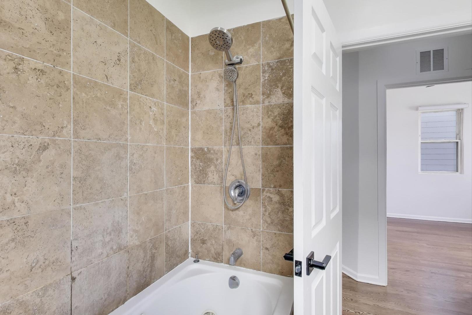 1940 North Ridgeway Avenue, Unit 2 Chicago, IL 60647 - Photo 20 of 23