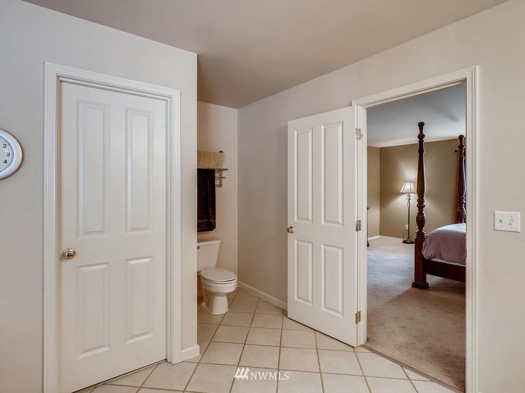 18804 1st Place West Bothell, WA 98012 - Photo 17 of 28 Gallery Image 17