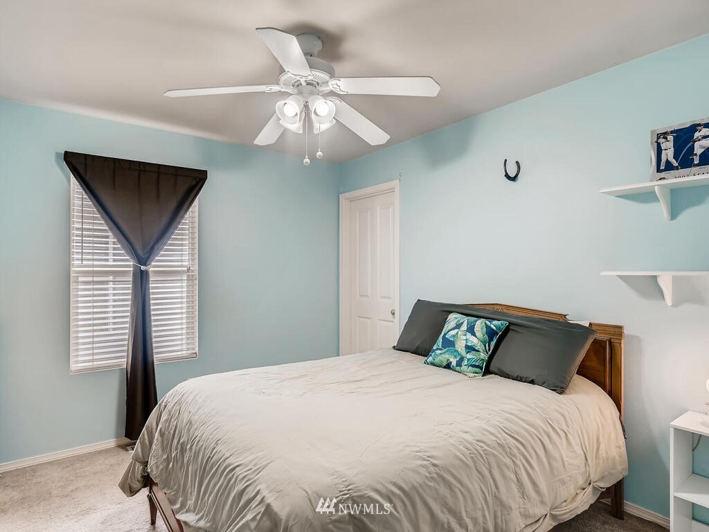 18804 1st Place West Bothell, WA 98012 - Photo 18 of 28 Gallery Image 18
