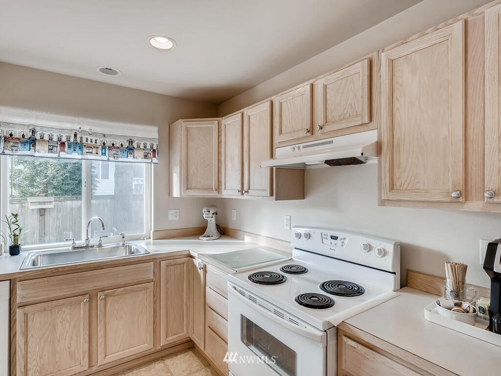 18804 1st Place West Bothell, WA 98012 - Photo 10 of 28 Gallery Image 10