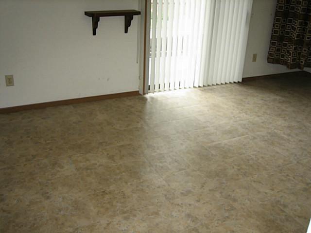 4141 Karl Road, Unit 305 Columbus, OH 43224 - Photo 3 of 8 Gallery Image 3