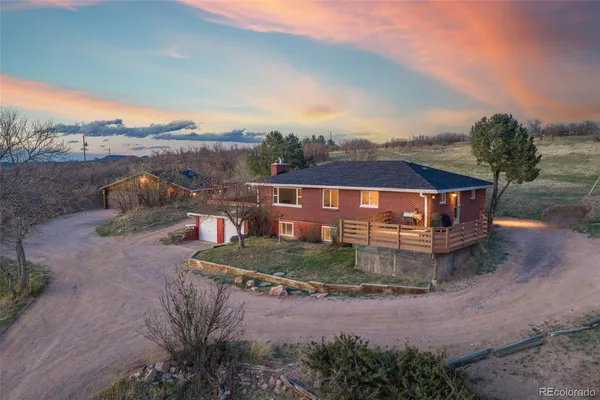 $949,900 | 2097 West Wolfensberger Road, Castle Rock, CO 80109